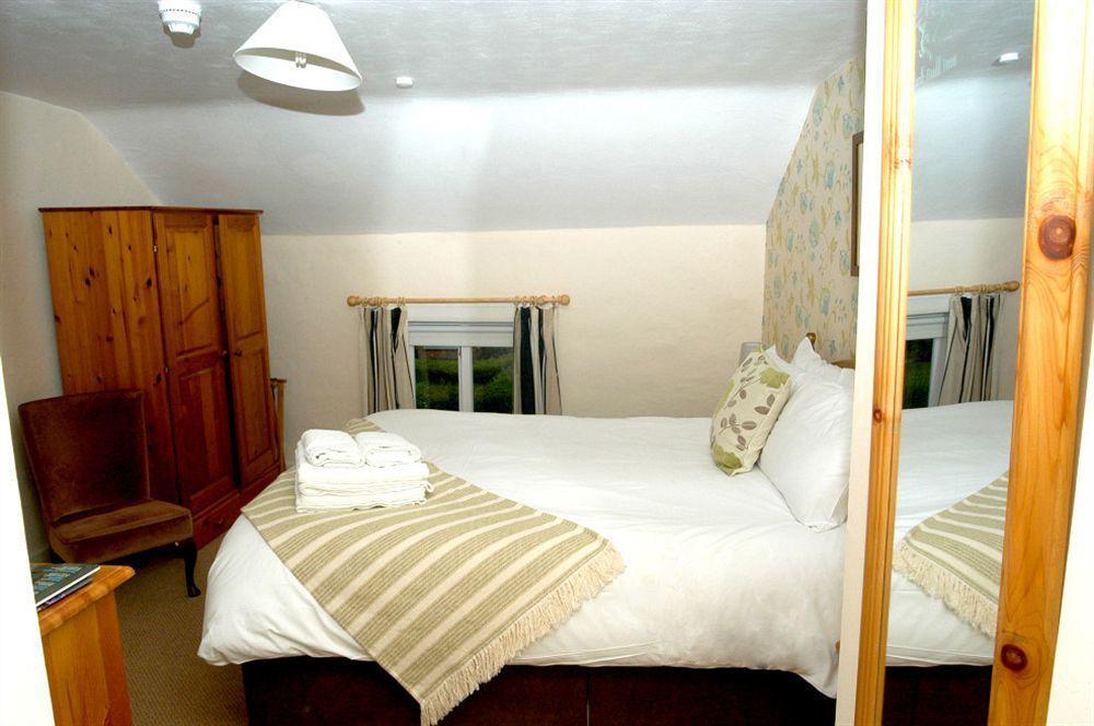 The Black Bull Inn Escrick Bagian luar foto