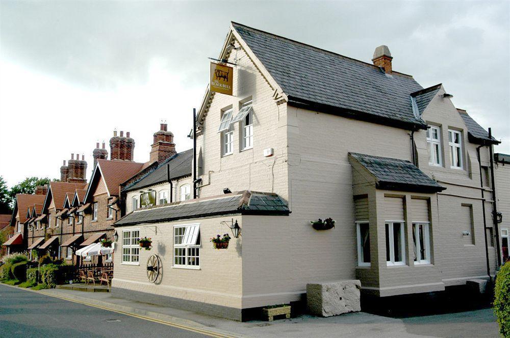 The Black Bull Inn Escrick Bagian luar foto