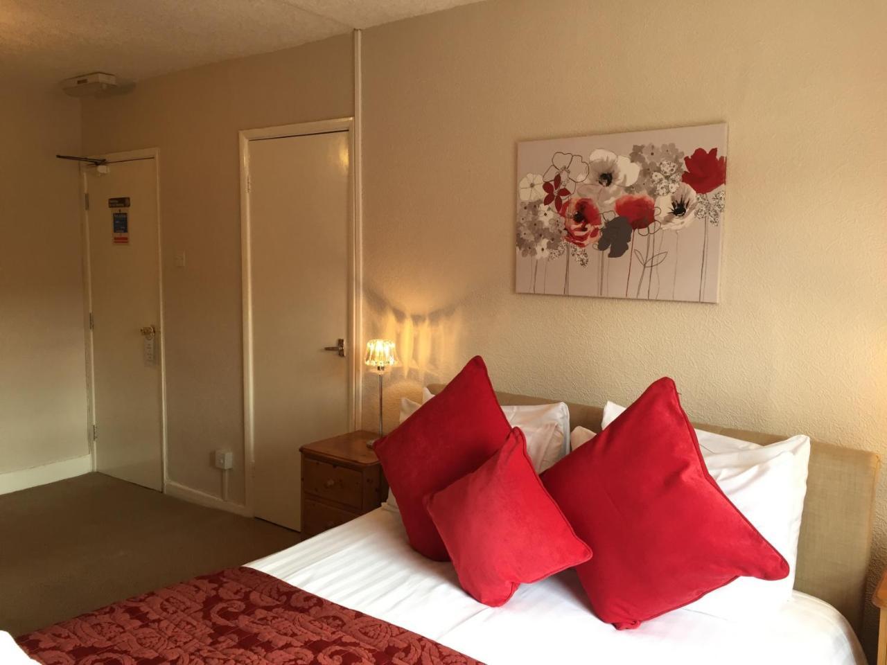 The Black Bull Inn Escrick Ruang foto