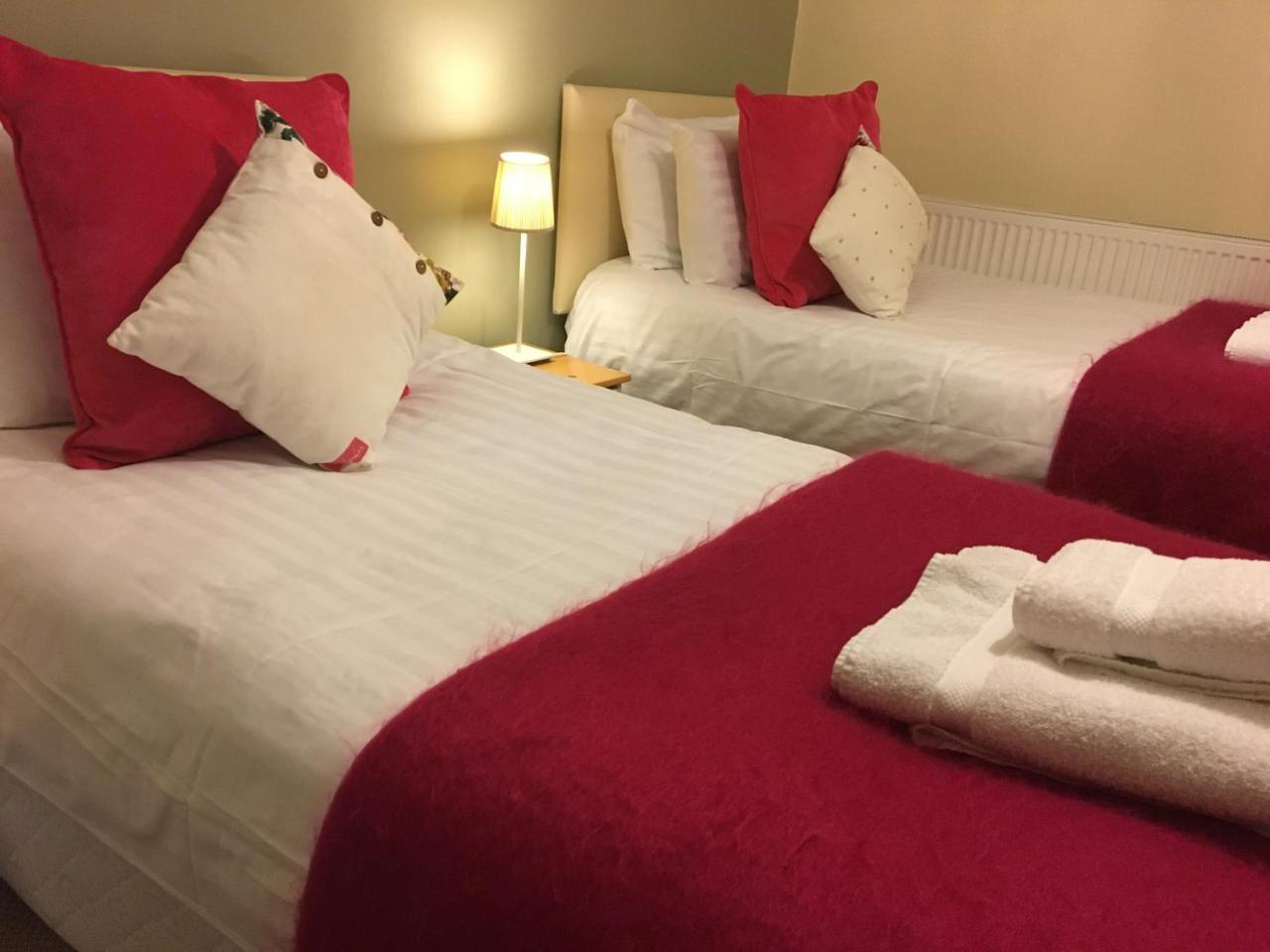The Black Bull Inn Escrick Ruang foto